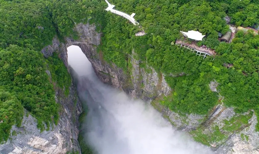 tianmen cave.webp